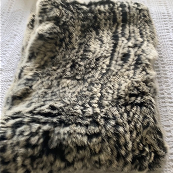 Rabbit skin scurf - Picture 1 of 5